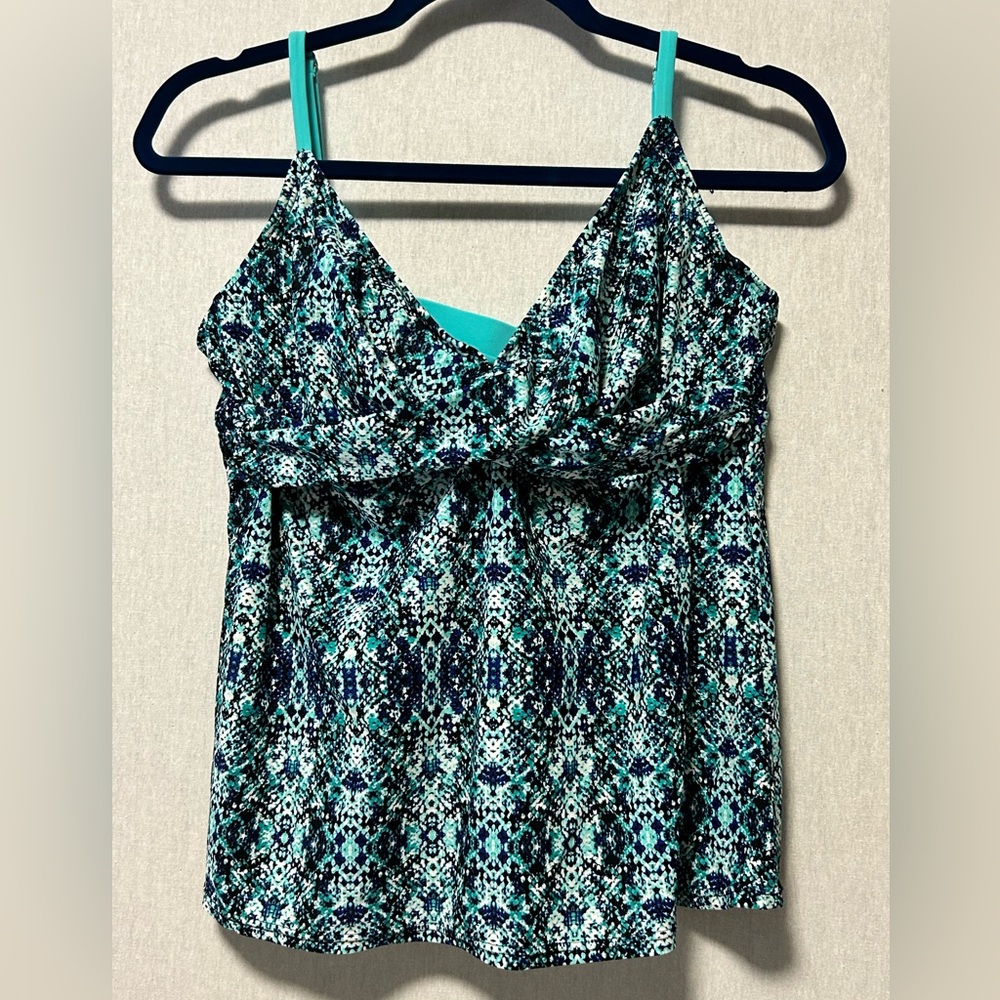 Beach Native Women's Swim Top Size 40B/C
